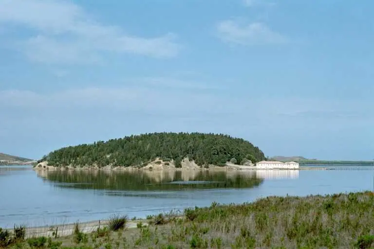 Studimi urban për zhvillimin e turizmit bregdetar në Zvërnec, rrethi i Vlorës